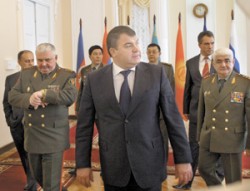 Блицкриг Сердюкова в действии Блицкриг Сердюкова в действии